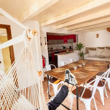 Oliveira Surf House Ericeira