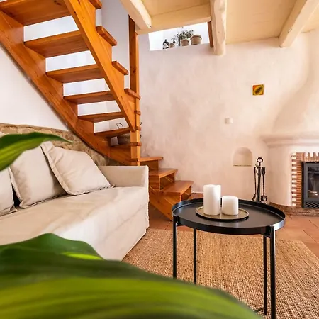 Villa Oliveira Surf House Ericeira Santo Isidoro